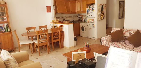 La casa de Lur, Jaad, Dunia y Camil