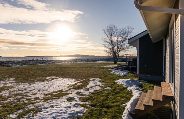Notre maison est unique par sa vue et son accès direct sur la plage du golf du st laurent