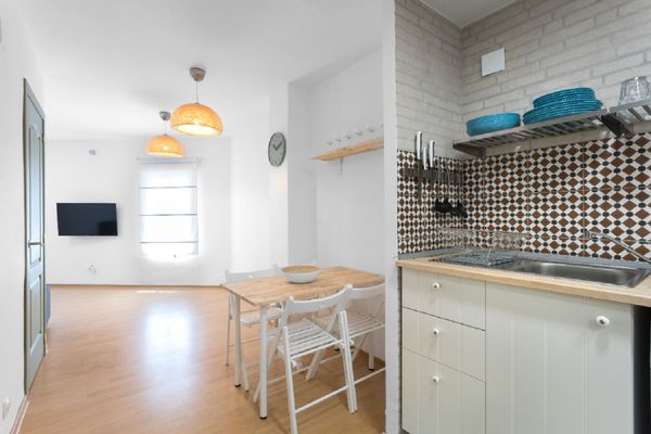 Small cozy apartment in the very center of old part of Tossa de Mar very  close to the main beaches.