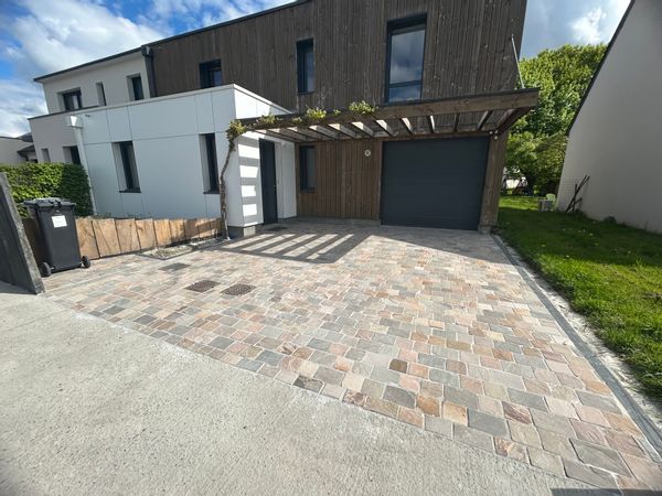 Maison familiale moderne, au calme, proche d’Angers et de la nature