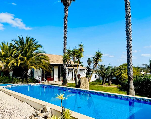 Four bed room holiday house with private pool in Lagos, Portugal