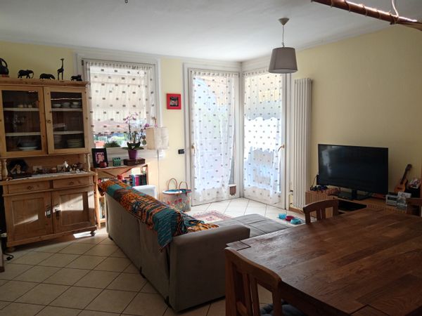 Casa sulla collina di Trento: tra sentieri, laghi e città