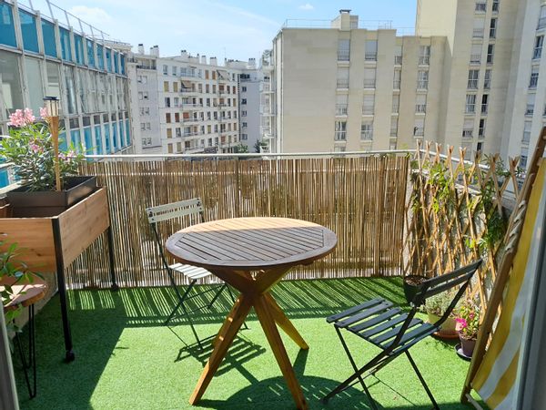 Appartement 3 pièces lumineux, avec balcon, à 20min de Paris en transport.