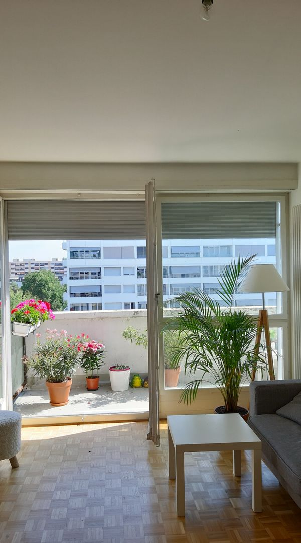 Apparemment 2 pièces à Genève, Meyrin à côté  de CERN