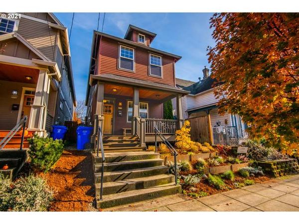 Spacious home close to everything in Portland and a scenic drive to Multnomah Falls and Mount Hood