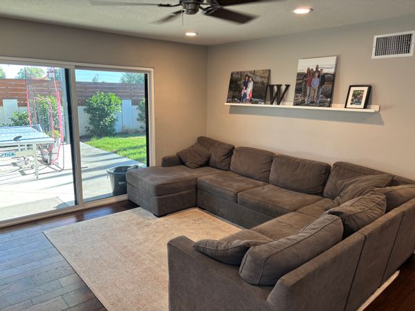 Jason and Emilys hus