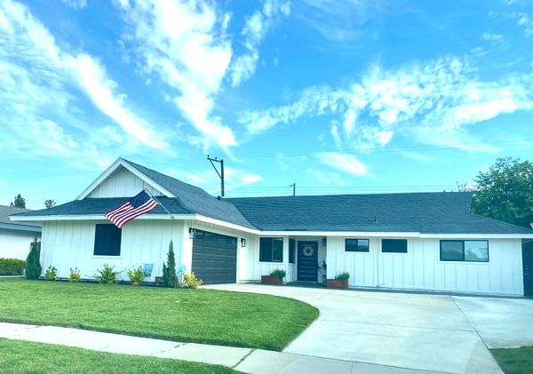 Jason and Emily s Haus