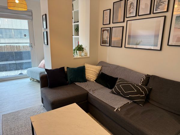 Lovely two bedroom flat in a modern area of Blackhorse Road, Walthamstow, London.