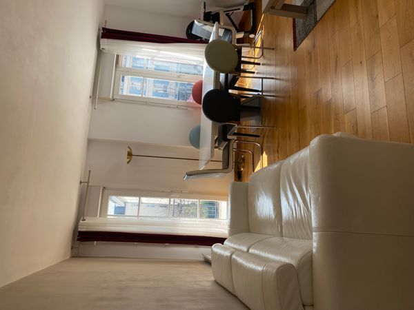 Appart Chessy est à ~20 min a pieds de Disneyland, avec une belle terrasse pour les beaux jours!