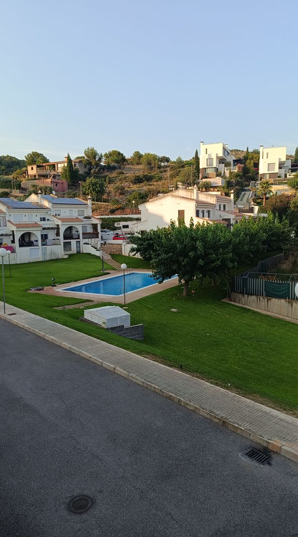 Estupendo adosado en urbanización privada muy cotizada de Castellón
