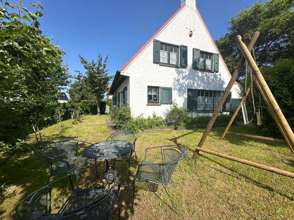 Villa de charme tout confort et kidsfriendly, au calme, à 600m de la plage.