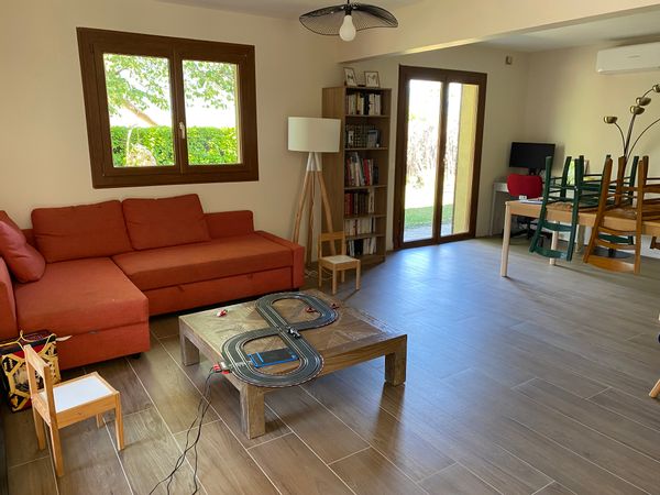 Maison cosy 4 chambres, au pied du massif des Bauges, entre lac et montagne.