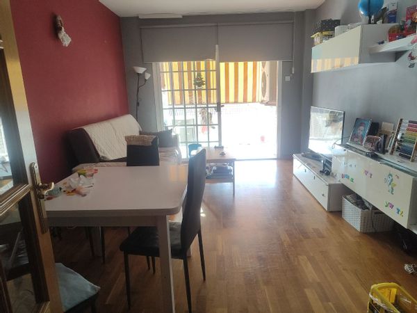 Spacious 3-bedroom apartment in the center of Barcelona          Ask ChatGPT