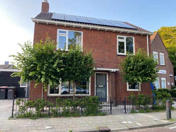 Einfamilienhaus mit Garten in der Nähe von allem: Wald, Strand & Dünen + Bahnhof (Amsterdam 25 Min)