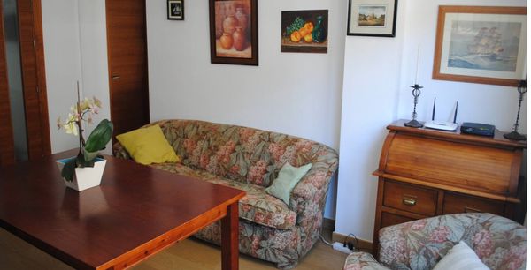 Piso con una cama grande, cerca del centro de malaga