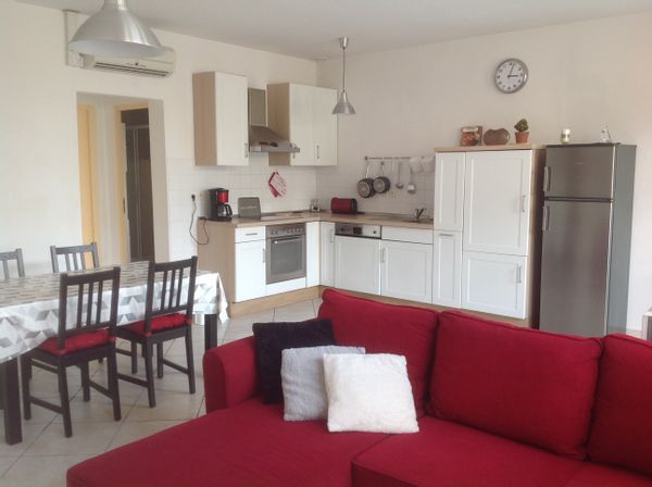 Appartement en rez-de-chaussée entre Séte et Montpellier, au bord de l'étang de Thau.