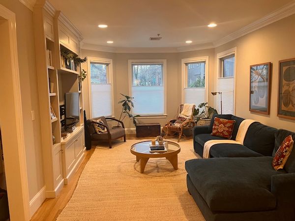 5 bedroom duplex aparment in the heart of Cambridge, MA - walking distance to Harvard and MIT