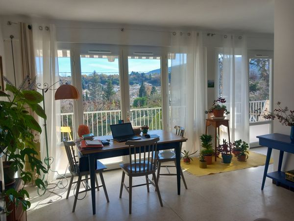 Bel appartement lumineux dans joli village Drômois