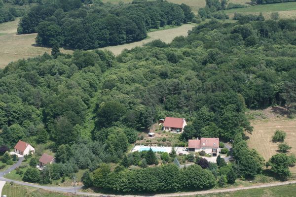 Maison de Cristina, vue panoramique, dans la verdure, piscine à partager Maison de 3 pièces 60 m2