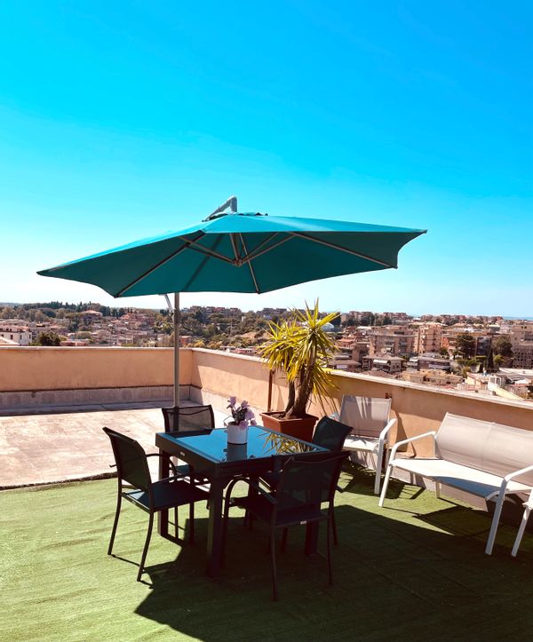 Bright studio in Rome near St. Peter’s, perfect for couples or solo travelers.