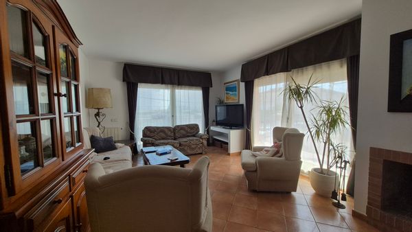 Relax on the Costa Brava - Spacious flat between Barcelona and Girona.