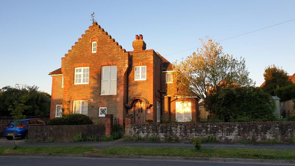 Family-friendy house in historic Lewes, in South Downs National Park. Near Brighton. London 1 hr.