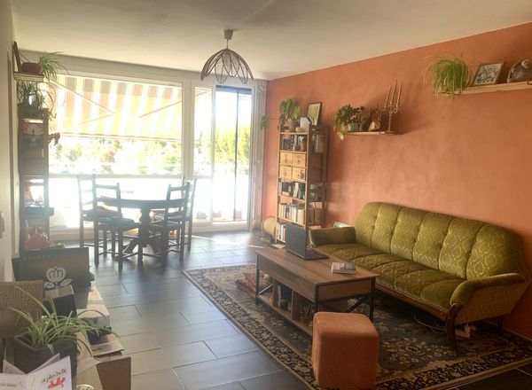 Appartement à  20 minutes en tram de Bordeaux, 2 chambres + une pièce bureau pour le télé travail