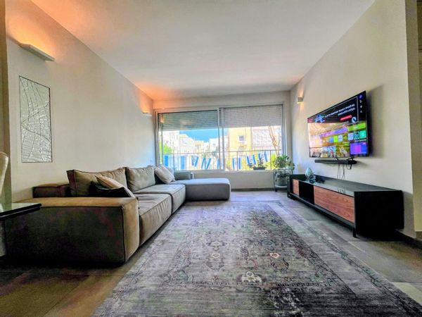 Spacious Family Apartment in Central Tel Aviv – Near Park & Beach