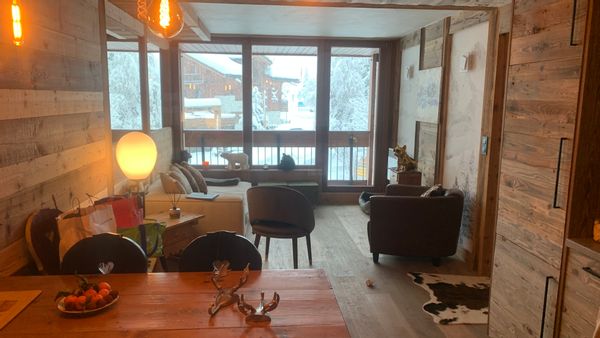 Charmant appartement 2 chambres - 2 salles d’eau centre village et proche front de neige (4p).