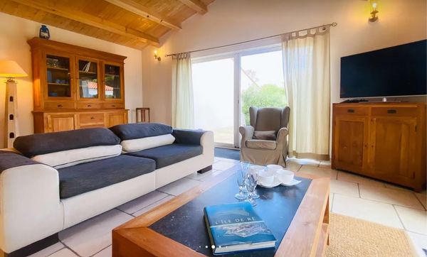 Charmante villa à étage, à deux pas de la plage – La Couarde-sur-Mer