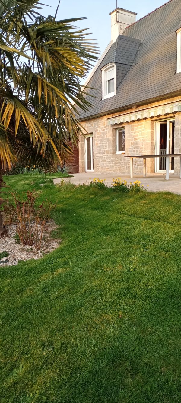 MAISON TRANQUILLE EN BRETAGNE A FOUGERES A 1 HEURE DE LA MER