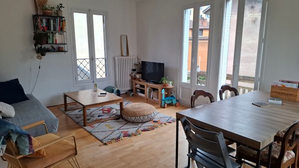 Grand appartement à Chambéry dans un quartier tranquille à 2 pas de la gare et du centre ville