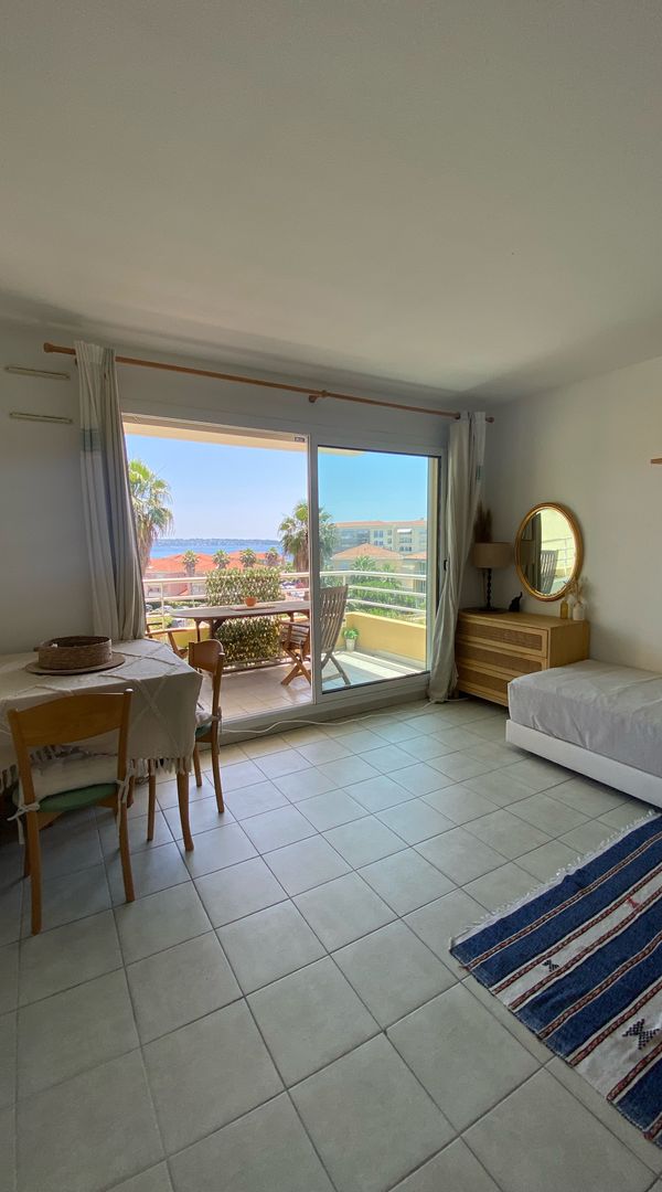 Évasion méditerranéenne, plage à 5mn à pied