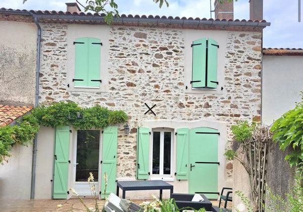 Maison en pierre vendéenne