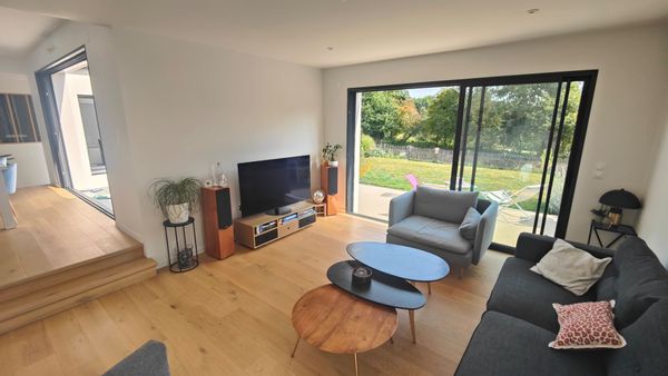 Maison familiale de plain pied à 15 min de Nantes & 40 min des plages avec vue dégagée sur la nature