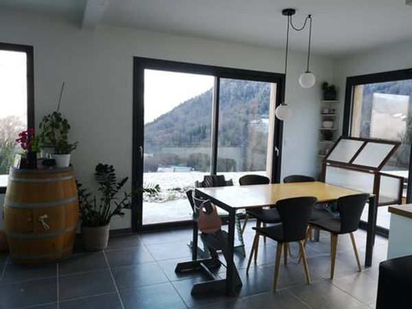 La maison des mam au pied des montagnes et proche du lac d’Annecy