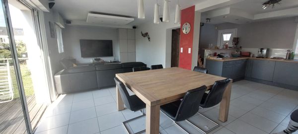 La maison de Sarah et ses Ados