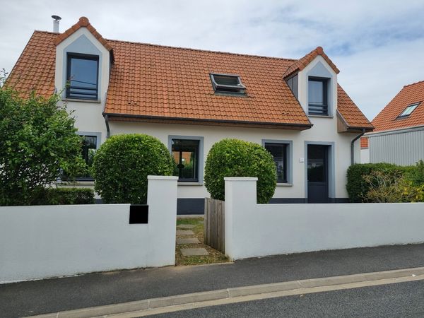 Mignone maison de famille. Construction de 2017. A 800 métres de la plage.