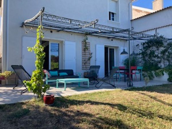 Chez Blandine et Fabien, au pied du Vercors, de l'Ardèche et des vignobles des côtes du Rhône.