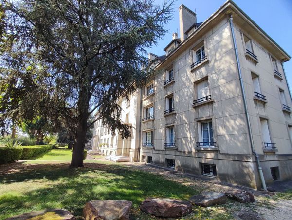 APPARTEMENT DE CHARME PRES PARIS