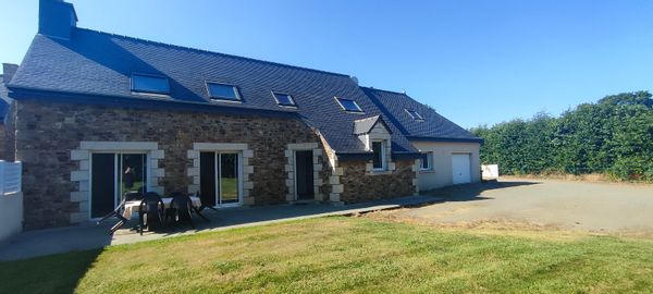 La maison de Morgane, Adrien et leurs enfants