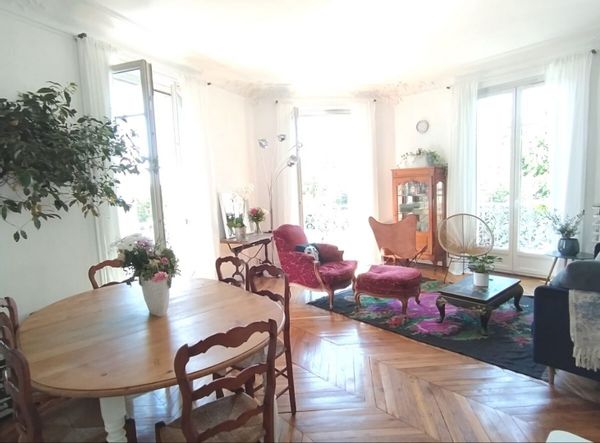 Elinor's house