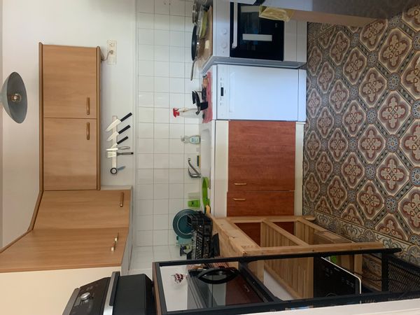 La maison de Cécile Appartement dans une demeure magnifique située dans un endroit arboré.