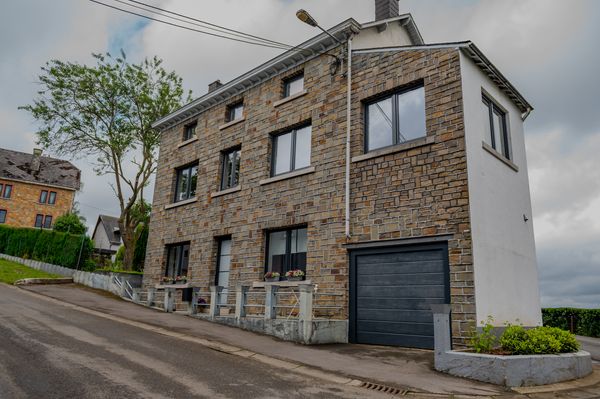 Maison 3 chambres proche du centre d'houffalize