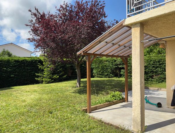 Maison agréable et confortable à 15 min de Lyon et aux portes des Monts du Lyonnais!