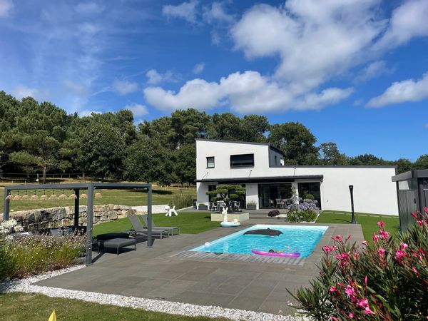 ♥ Maison au calme, grand jardin, piscine, à 5 min. de Vannes, au coeur du Golfe du Morbihan ♥