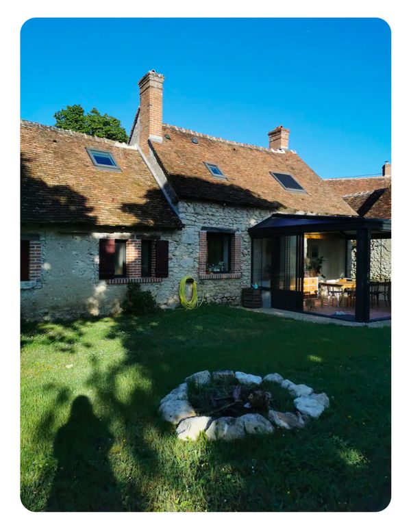 La maison de Manon au coeur des châteaux de la Loire, une maison ancienne en pierre très chaleureuse