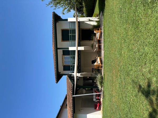 Demeure accueillante et spacieuse. Style basque avec le confort moderne. La mer est à 10min à pied.