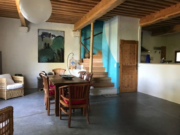 La maison de Josette sur 2 ha de jardin, vue sur les Alpilles , une belle piscine, de grands arbres