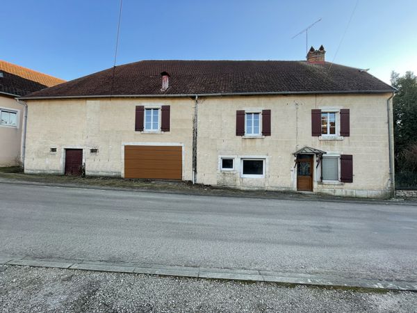 La maison de FRANCK , le charme de l'ancien , avec les services de dernière generation.